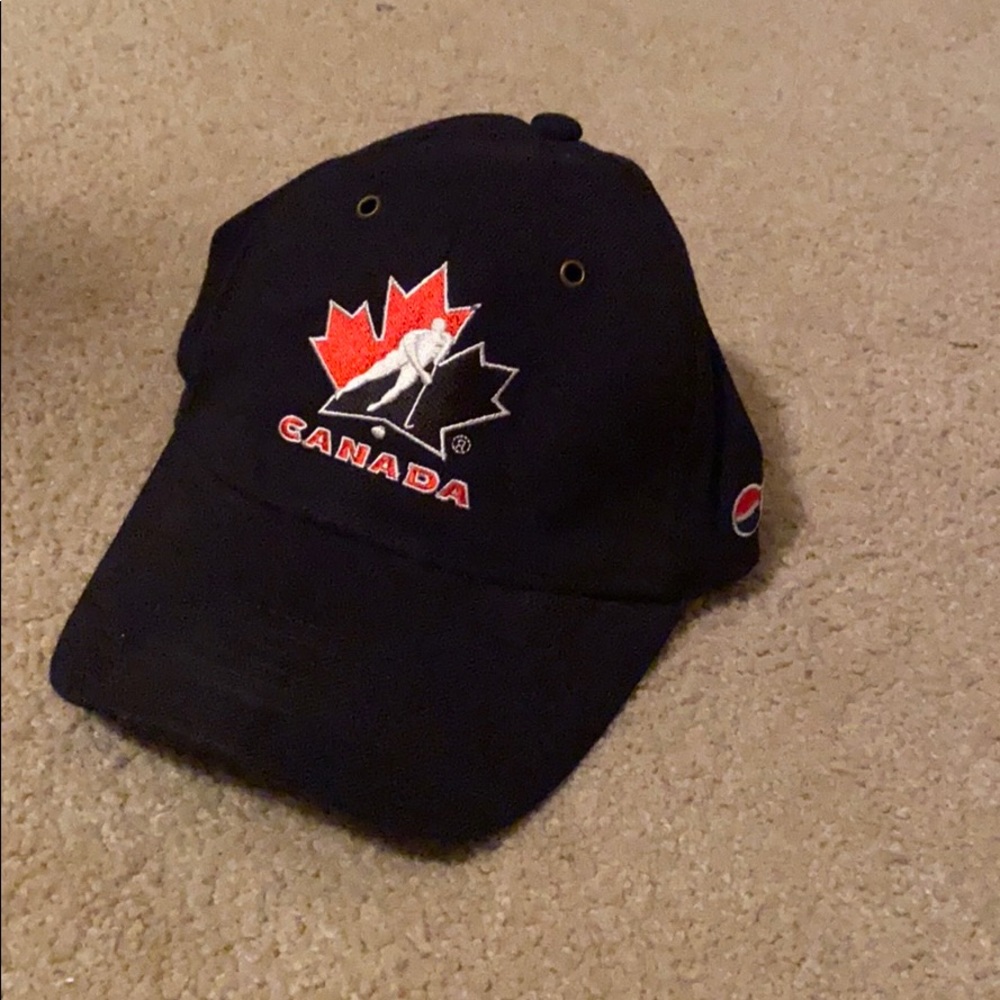 Hockey canada hat